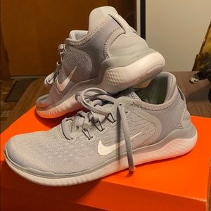 NWT Women’s Nike Free Run Athletic Shoe